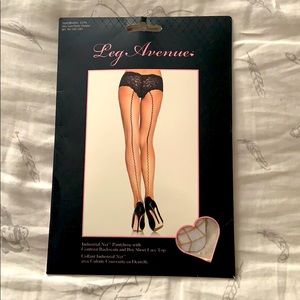Leg Avenue Fishnet Pantyhose